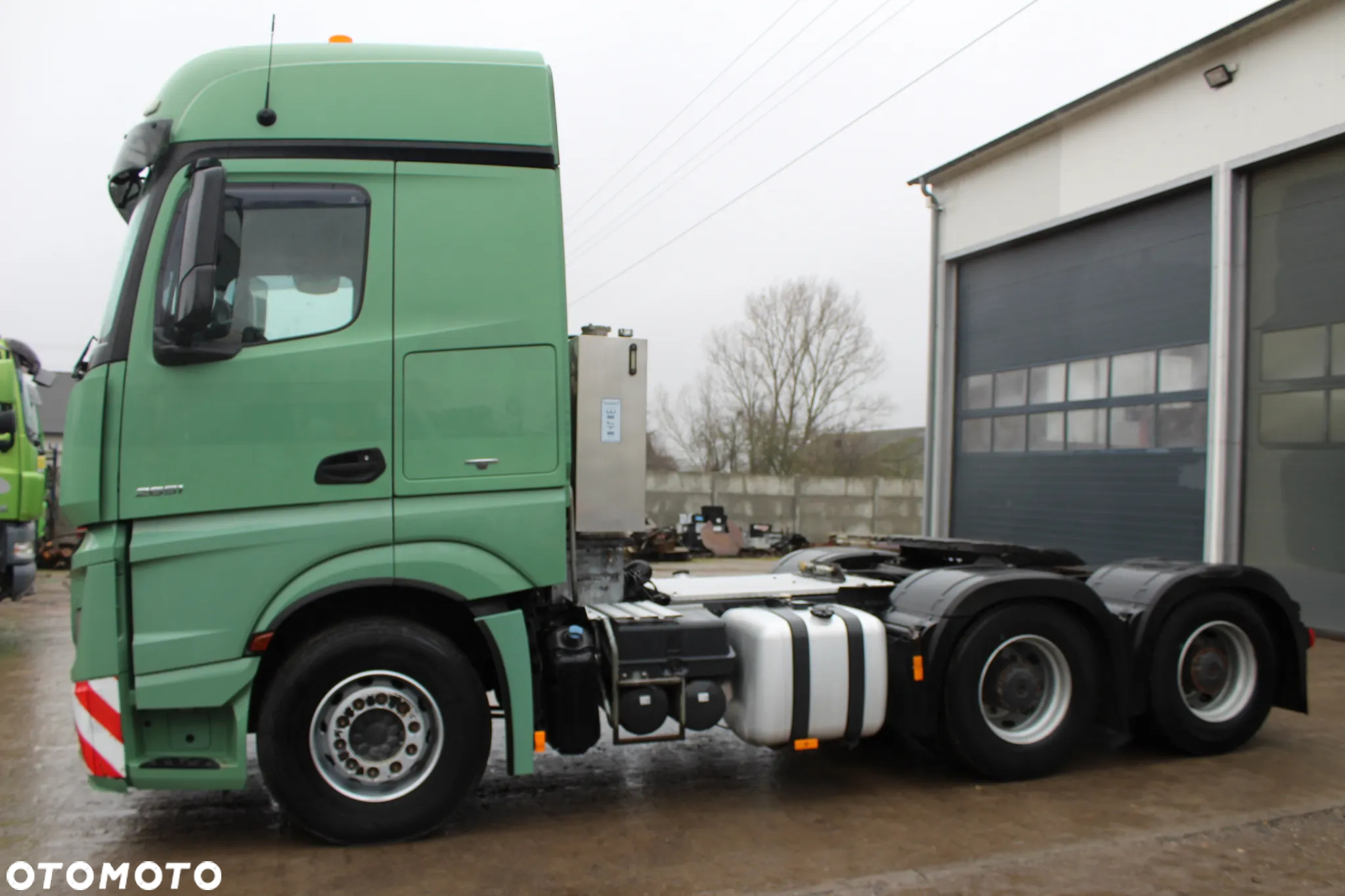 Mercedes-Benz ACTROS 26510 z Niemiec 6X4 - 8