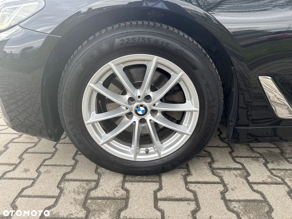 BMW Seria 5 520d Luxury Line - 26