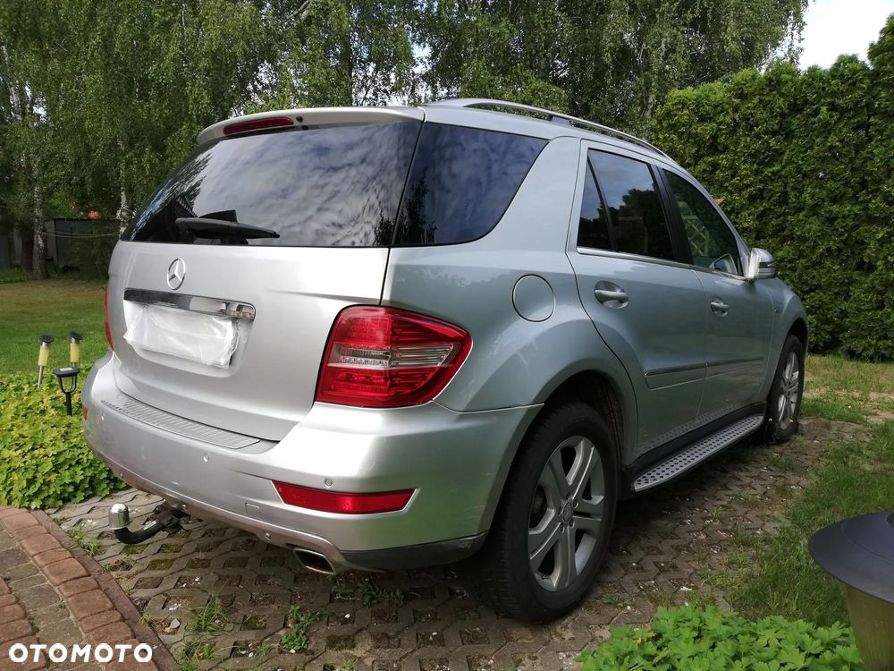 Mercedes-Benz ML 350 BlueTec 4-Matic - 3
