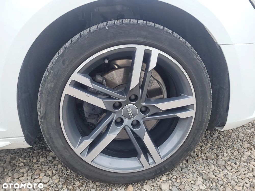 Audi A4 Limousine 2.0 TFSI ultra S tronic - 29