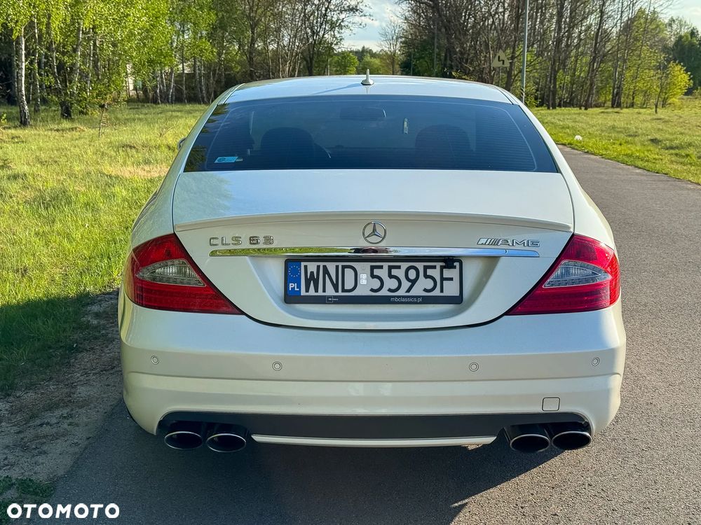 Mercedes-Benz CLS 63 AMG 7G-TRONIC - 14
