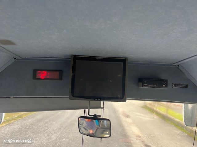 Toyota MINIBUS 4.0  OTIMO 2K COM RAMPA CADEIRA RODAS - 12