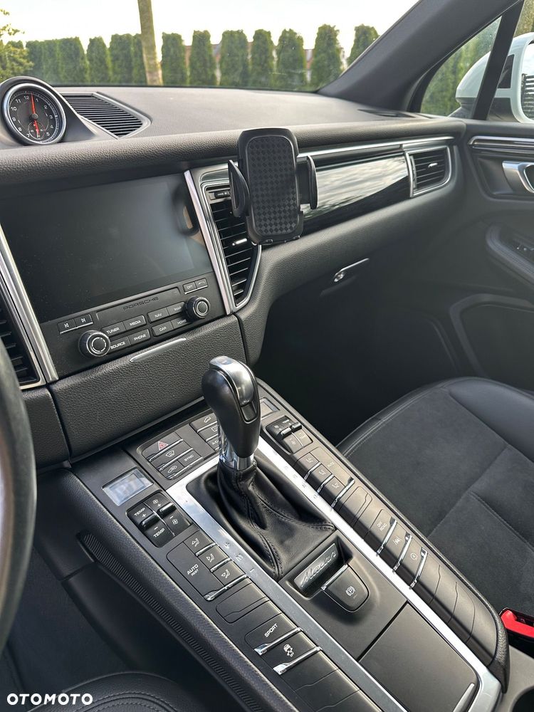 Porsche Macan Standard - 11