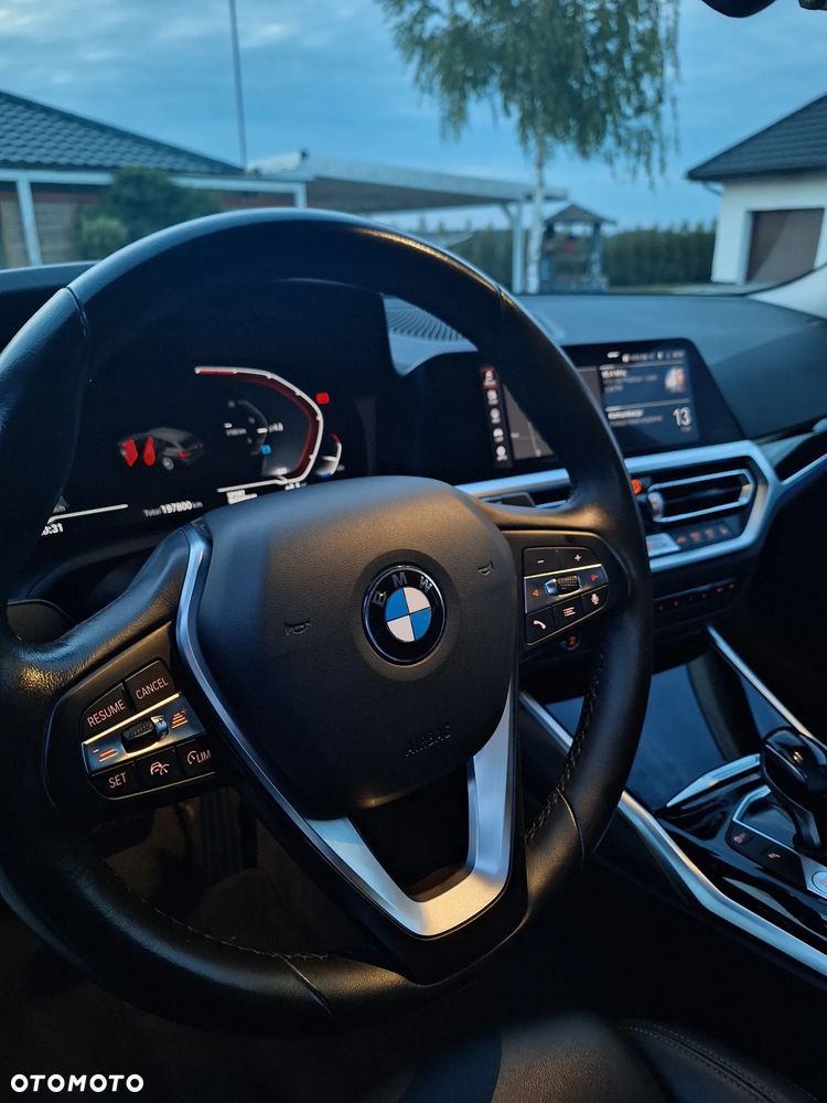 BMW Seria 3 320d MHEV Sport Line - 12