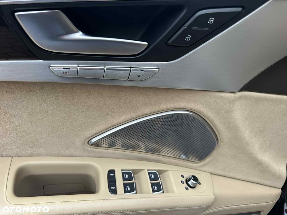 Audi A8 4.2 TDI DPF (clean diesel) quattro tiptronic Lang - 16