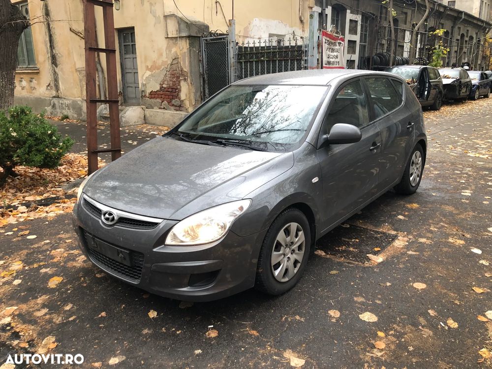 Dezmembrez Hyundai I30 2008 gri benzina gri inchis - 5