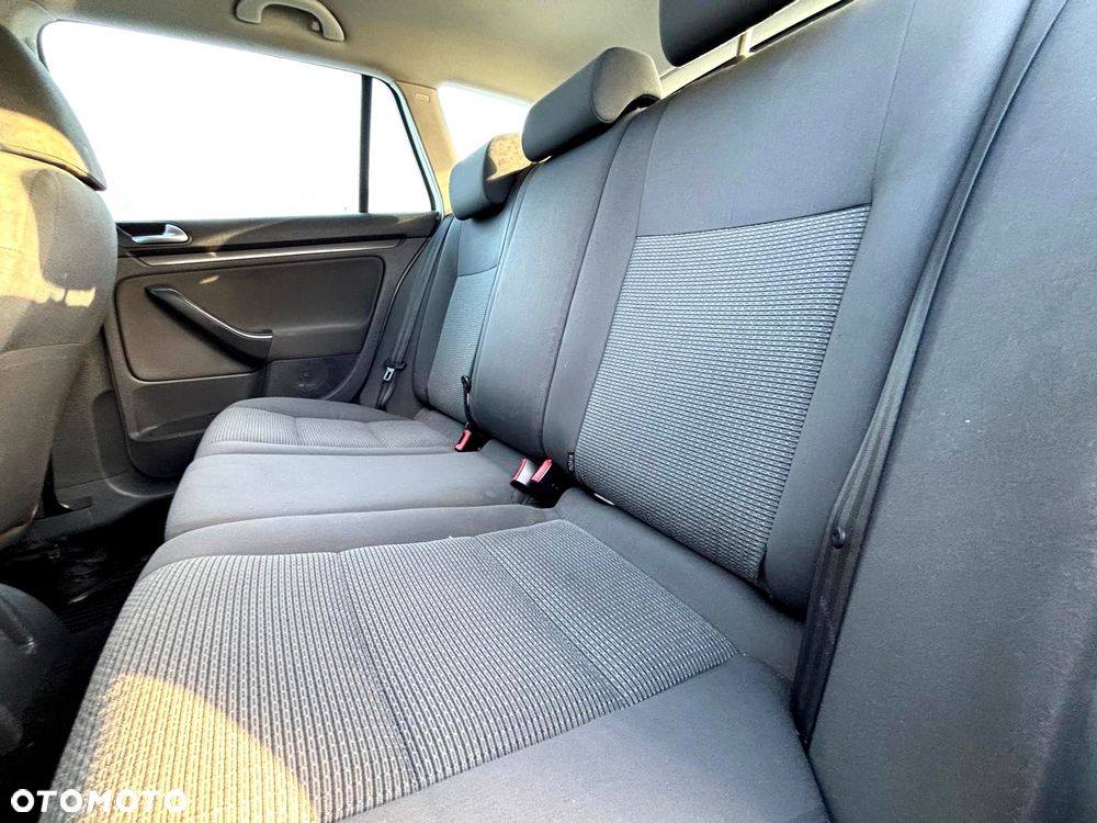 Volkswagen Golf 1.9 TDI DSG DPF Trendline - 16