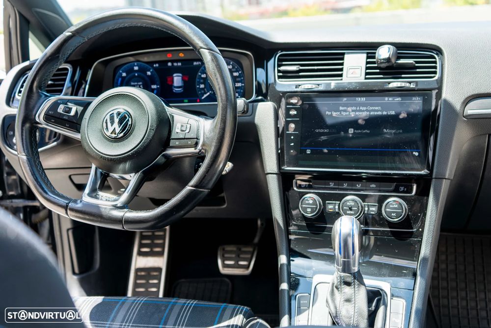 VW Golf 1.4 GTE Plug-In-Hybrid DSG - 10