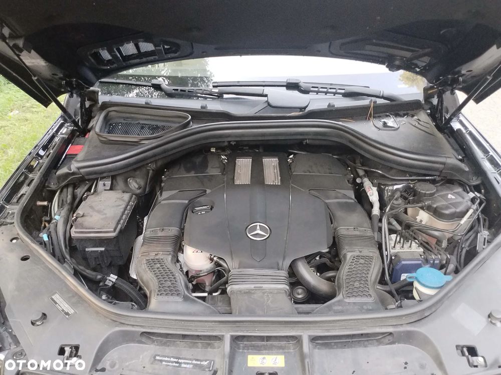 Mercedes-Benz GL 400 4Matic 7G-TRONIC - 9