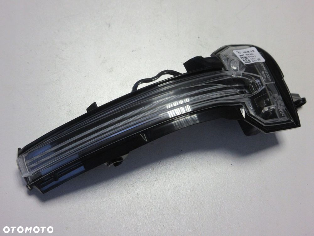 mercedes a w177 prawy kierunkowskaz lusterka a0999061802 - 2