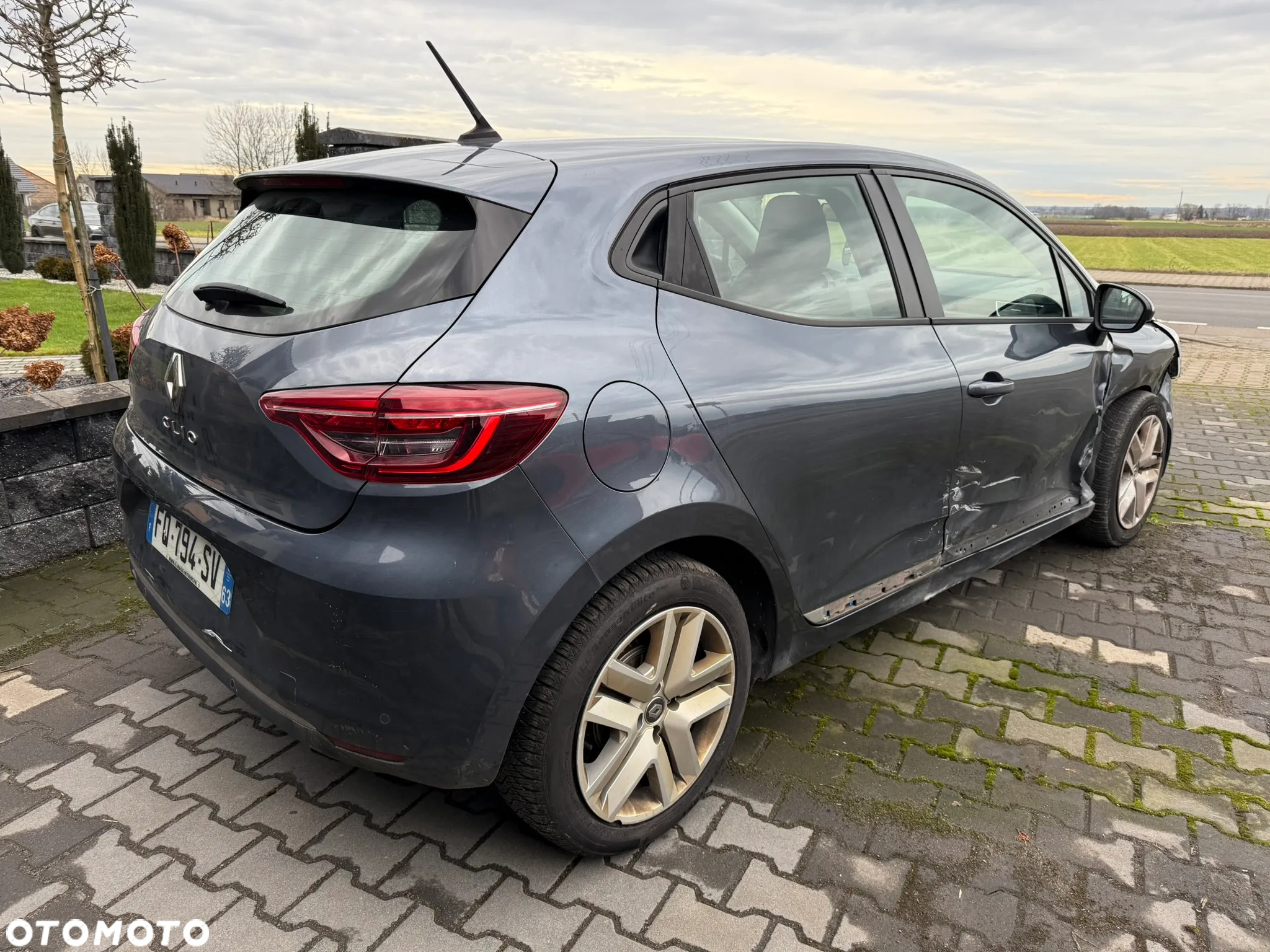 Renault Clio BLUE dCi 85 EXPERIENCE - 6