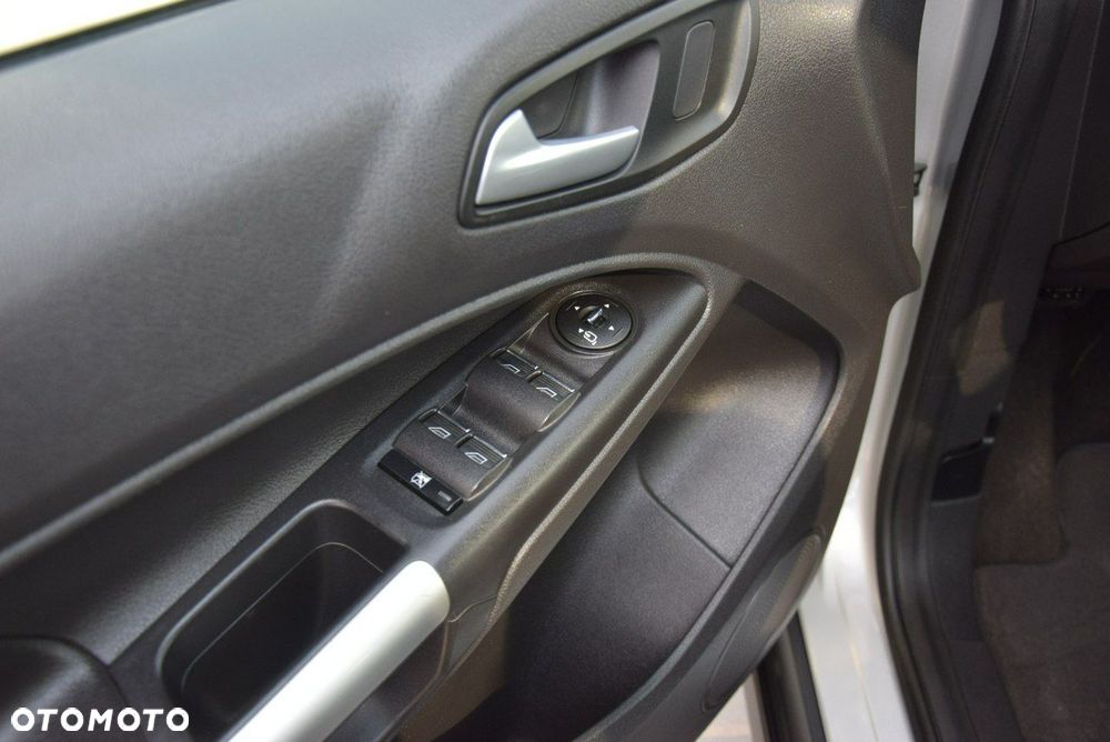 Ford Tourneo Connect 1.6 TDCi Titanium - 23