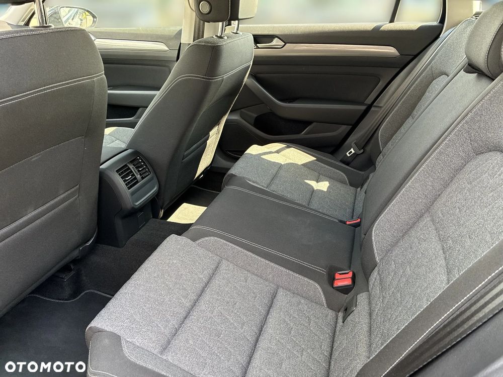 Volkswagen Passat 2.0 TDI EVO Business DSG - 13