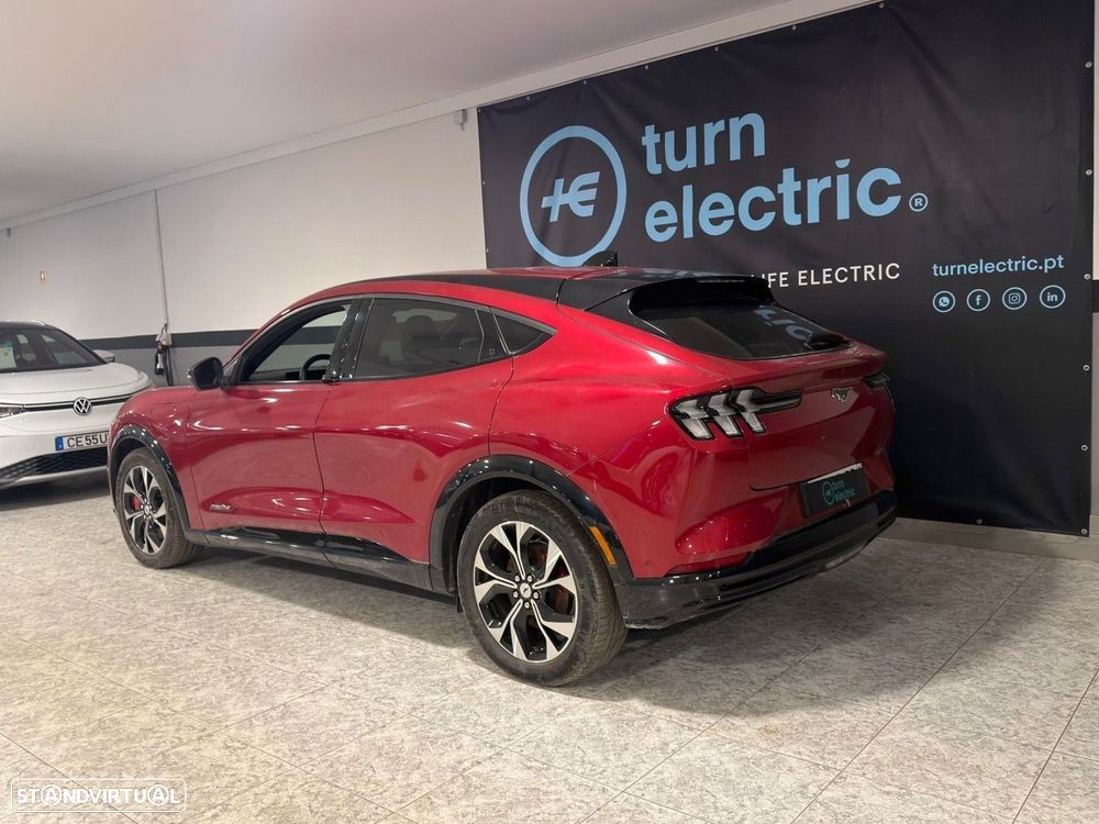 Ford Mustang Mach-E Alargada - 3