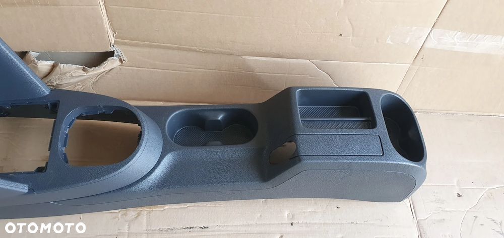 Tunel środkowy VW Caddy III Lift - 6