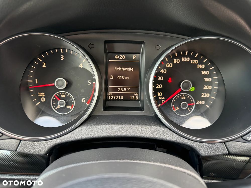 Volkswagen Golf 2.0 TDI DPF DSG Highline - 38