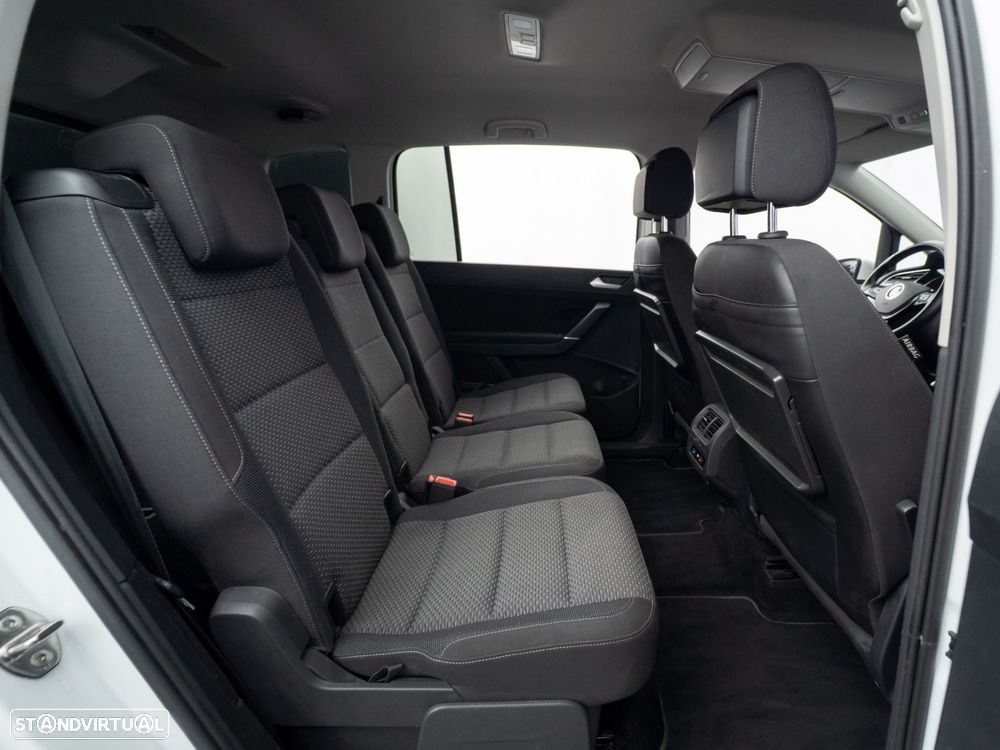VW Touran 2.0 TDI Confortline - 36