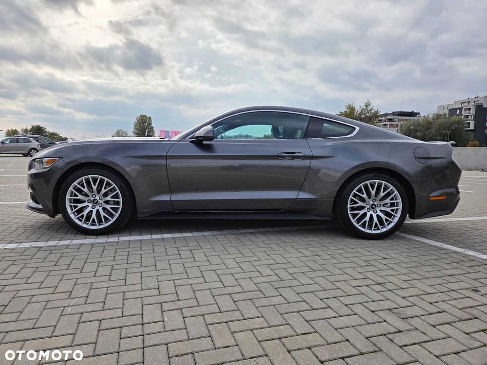 Ford Mustang 2.3 EcoBoost - 4