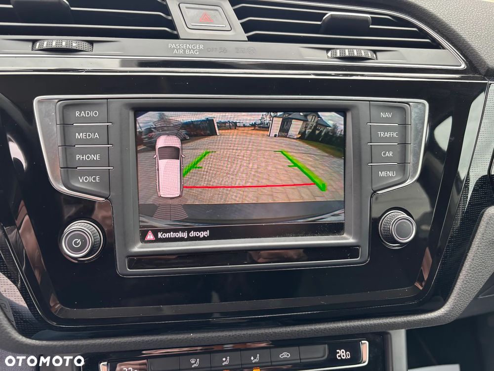 Volkswagen Touran 1.2 TSI (BlueMotion Technology) SOUND - 10