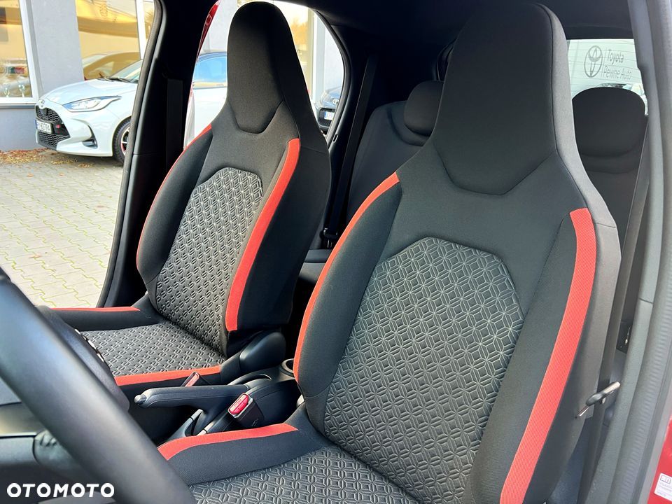 Toyota Aygo X - 16
