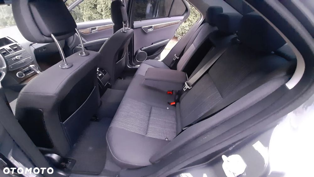 Mercedes-Benz Klasa C 200 Kompressor Elegance - 29