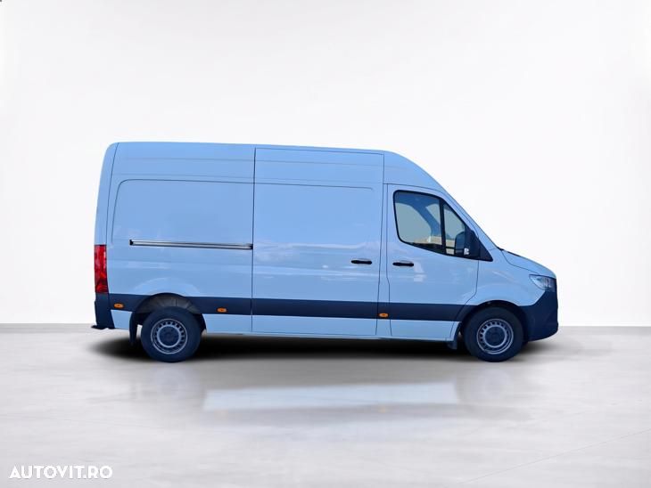 Mercedes-Benz Sprinter - 8