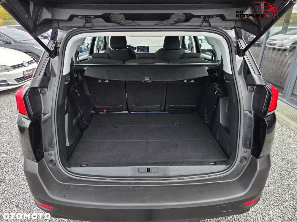 Peugeot 5008 - 11