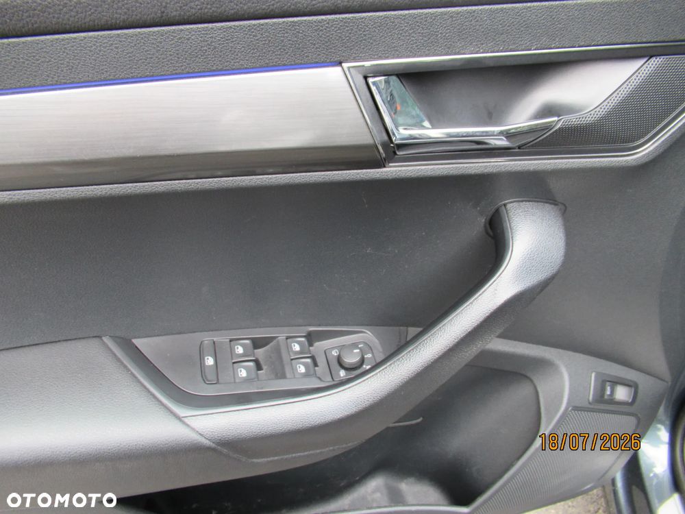 Skoda Karoq 2.0 TDI SCR 4x4 Style DSG - 16