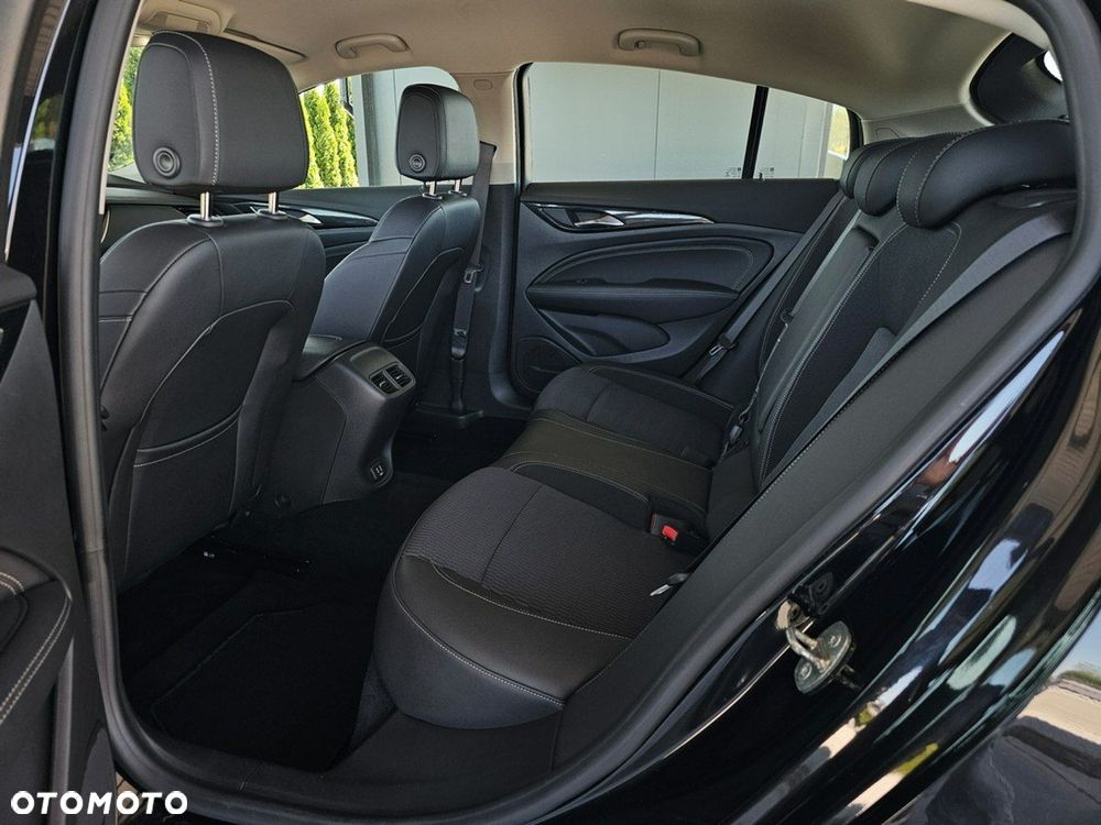 Opel Insignia - 29