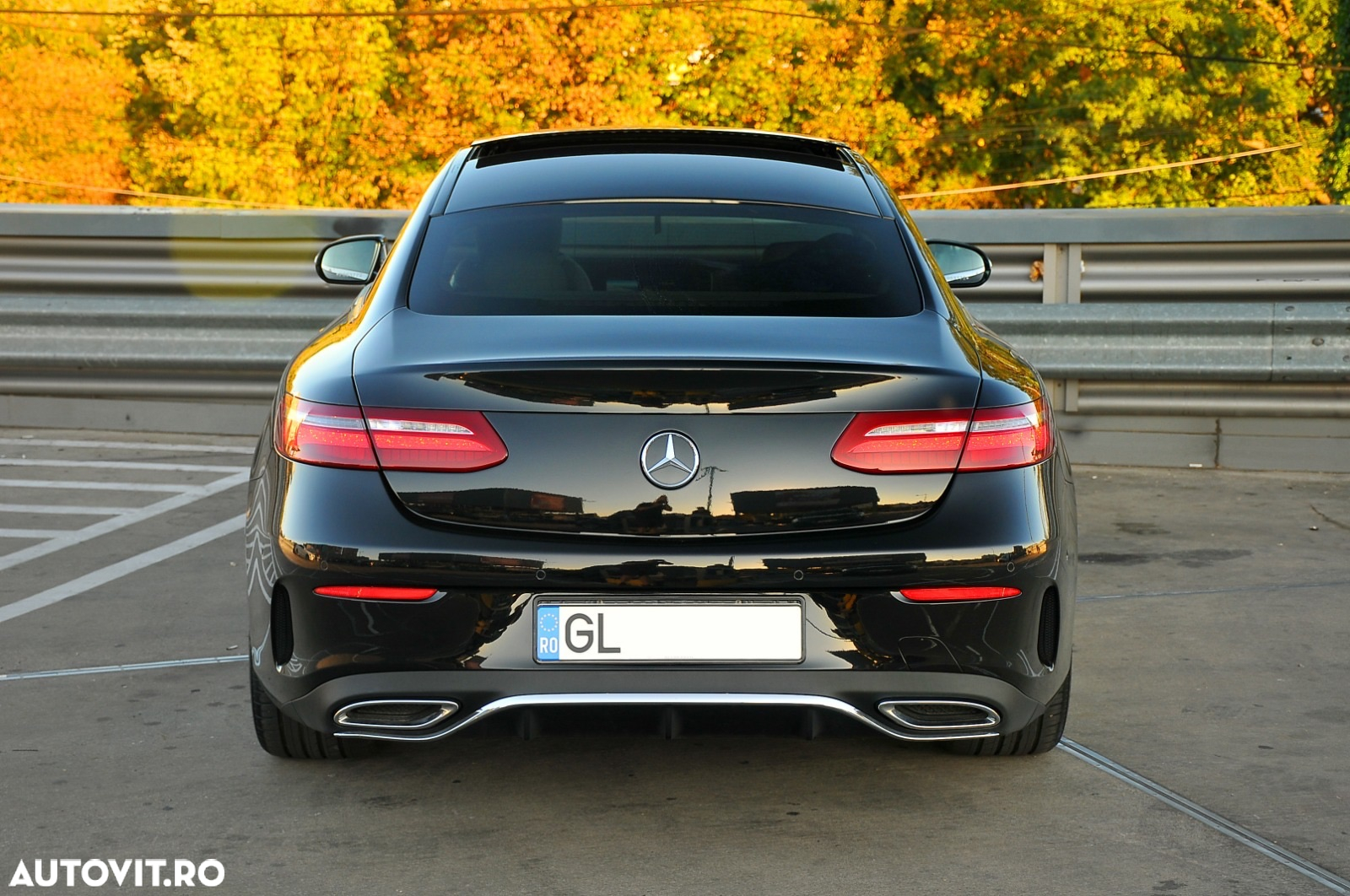 Mercedes-Benz E 350 d 4Matic Coupe 9G-TRONIC AMG Line - 14
