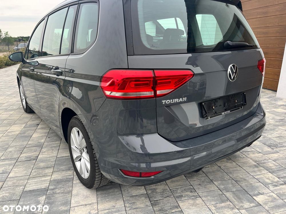 Volkswagen Touran - 13