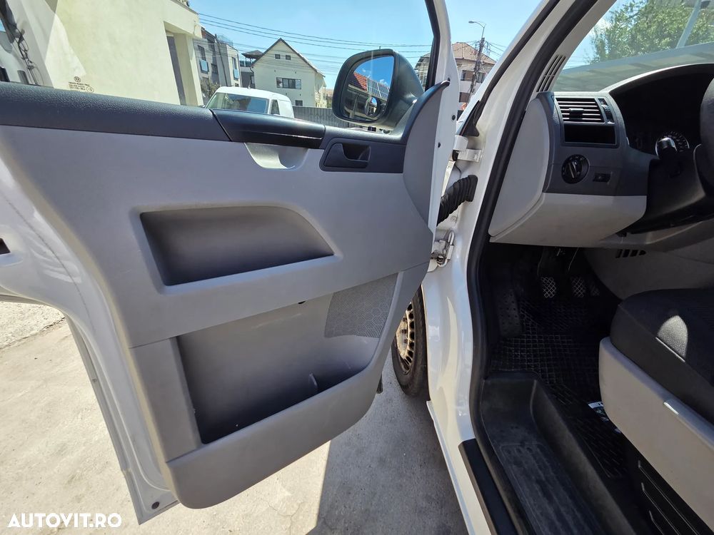 Volkswagen Transporter - 9