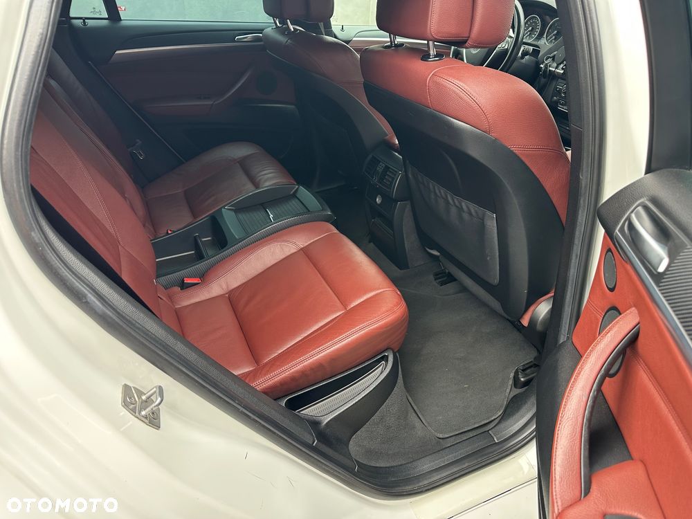 BMW X6 - 11