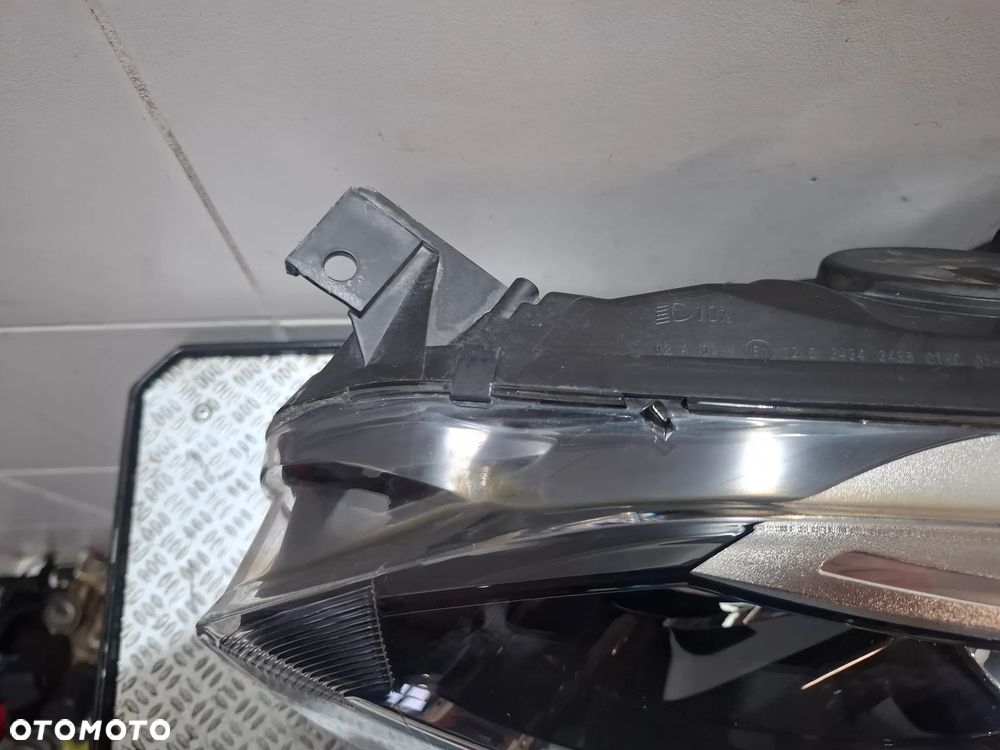 Lampa lewy przód przednia Europa Renault Captur I 12-18 nr 260603859R - 3