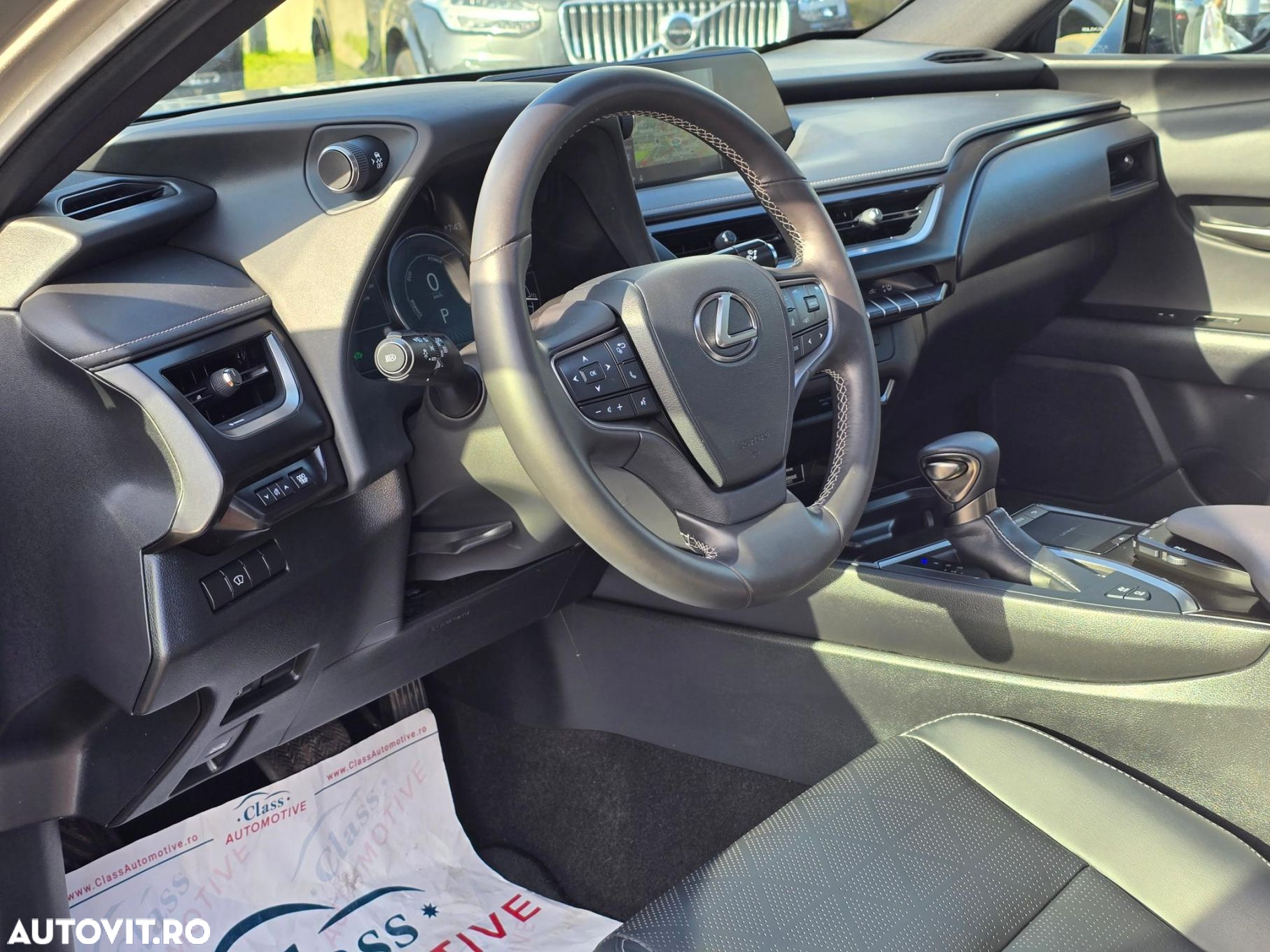 Lexus UX 250h Luxury Line - 20