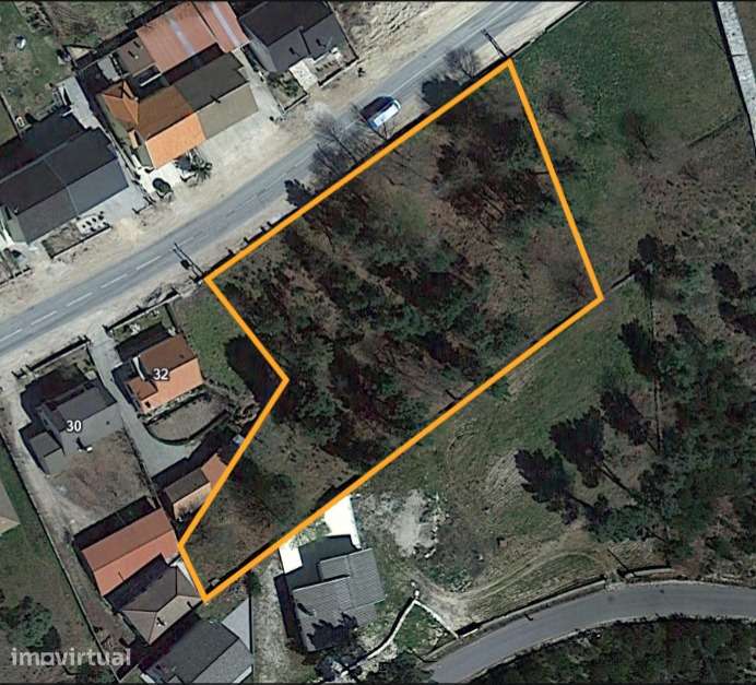 Terreno urbano 3.308 m² pronto a construir, murado, Vila Nova de Paiva - Grande imagem: 5/8