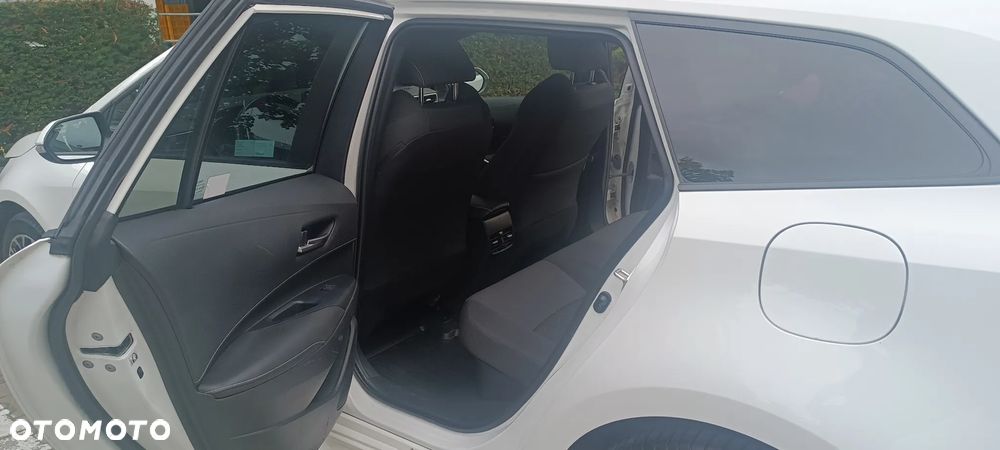 Toyota Corolla 2.0 Hybrid Comfort - 10