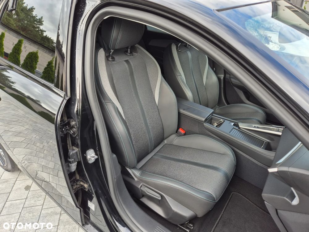 Peugeot 308 1.2 PureTech Allure S&S EAT8 - 23