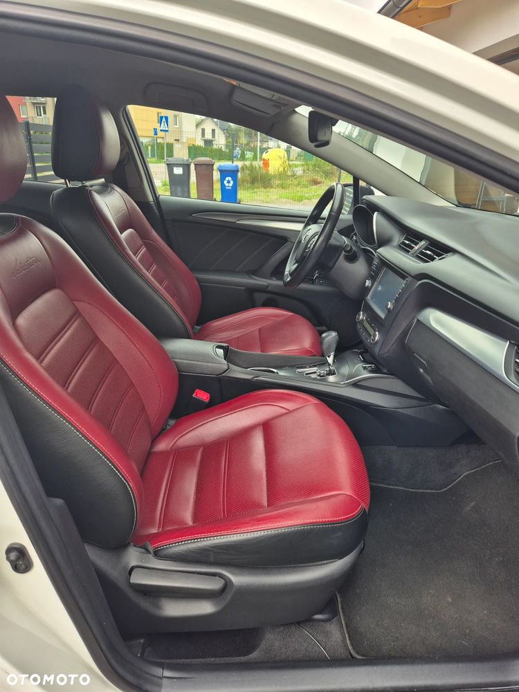 Toyota Avensis 1.8 Selection MS - 12