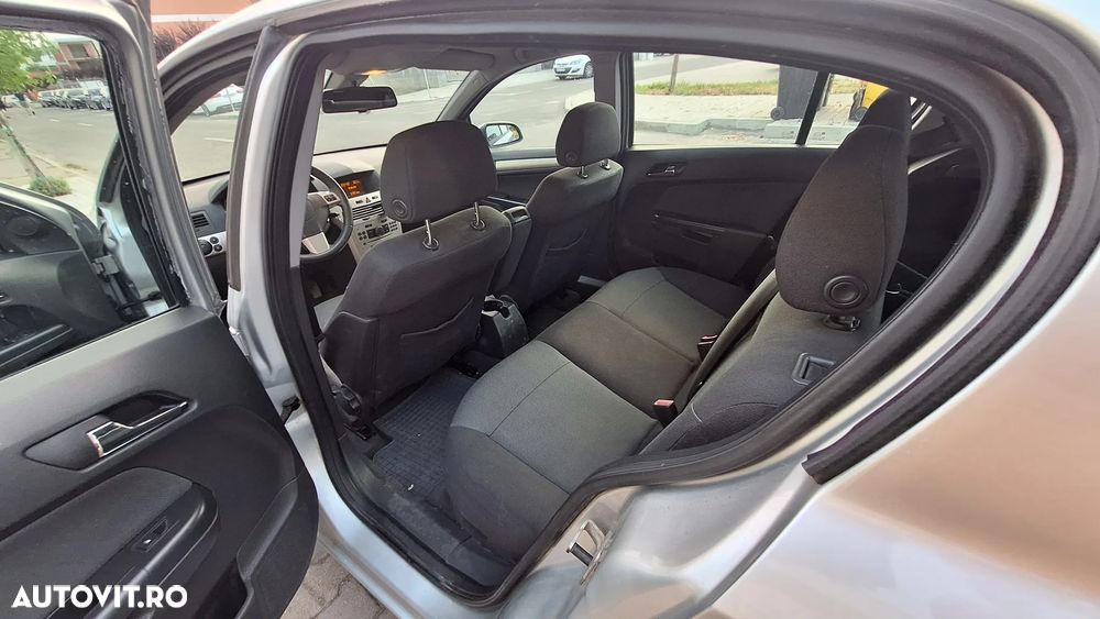 Opel Astra - 8