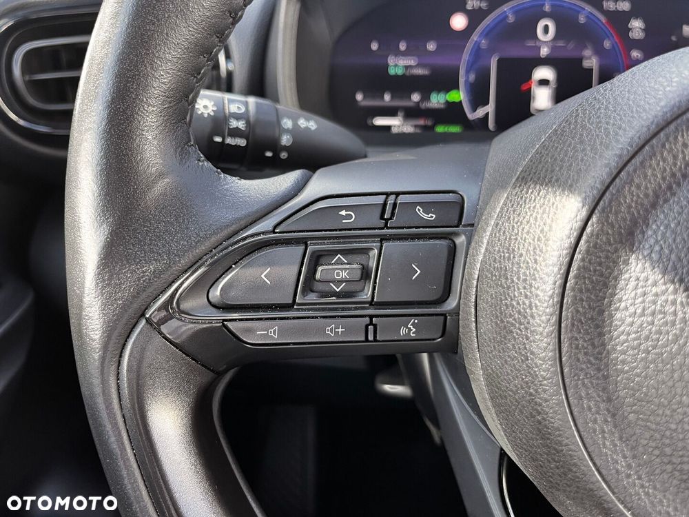 Toyota Yaris Hybrid 1.5 Premiere Edition - 13