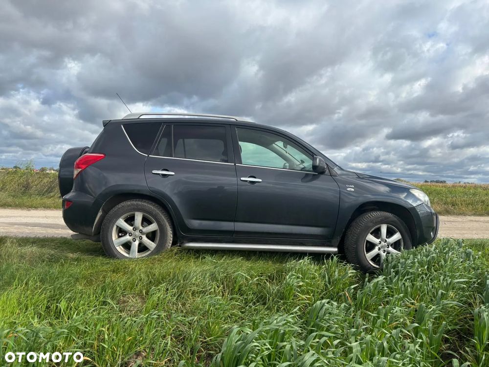 Toyota RAV4 2.2 D-4D Premium - 3