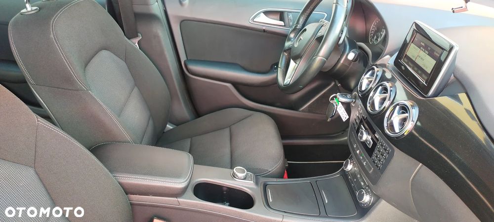 Mercedes-Benz Klasa B 180 (BlueEFFICIENCY) 7G-DCT - 20