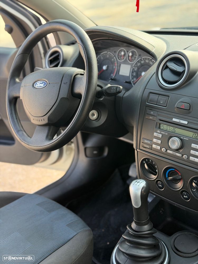 Ford Fiesta 1.4 TDCI Trend - 11