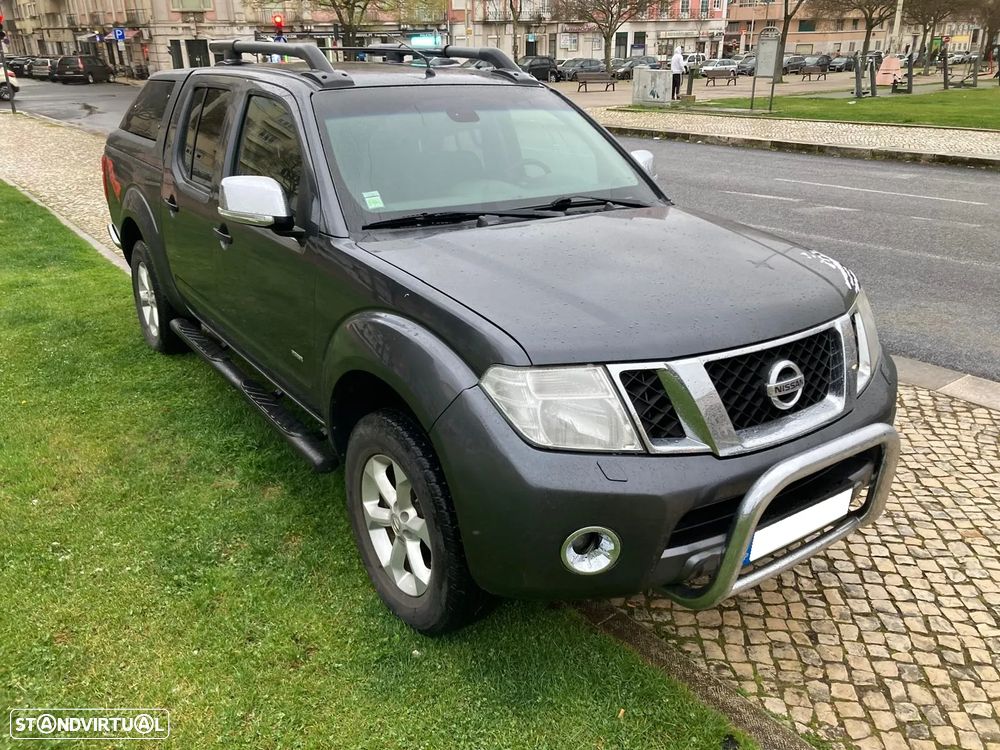 Nissan Navara 2.5 dCi CD LE Hi-Tech 4WD - 5