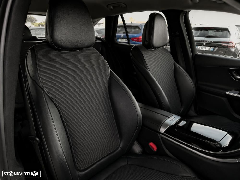 Mercedes-Benz GLC 300 e 4Matic 9G-TRONIC Avantgarde Advanced - 41