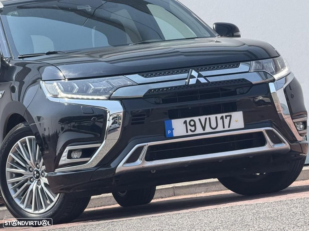 Mitsubishi Outlander 2.0 Instyle Navi - 29