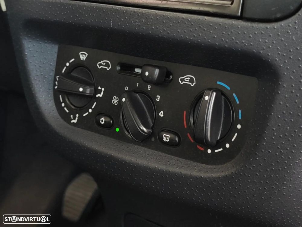 Citroën C3 1.1 SX Airdream - 38