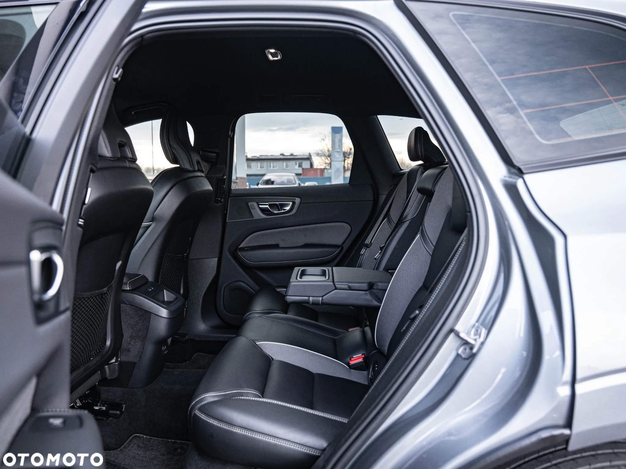 Volvo XC 60 B4 B Geartronic RDesign - 30