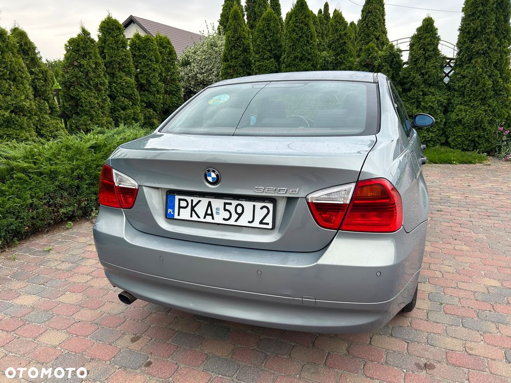 BMW Seria 3 320d - 8